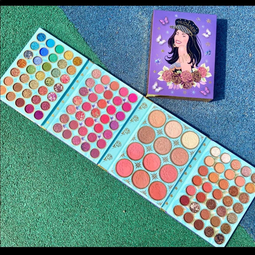 Selena 4-in-1 Palette 120 colors face & eye palette